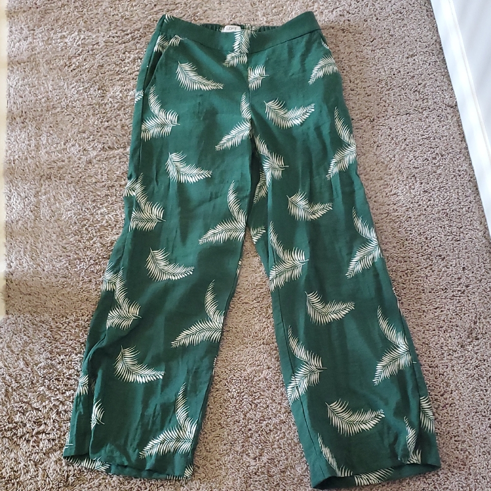EUC LOFT Green and White Leaf Pattern Pants - XSP